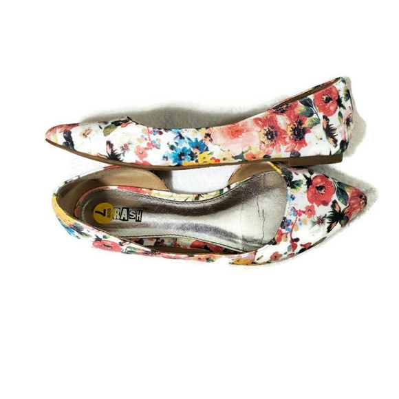 Brash Shoes - Brash Carissa Pointed Toe Floral Flats Size 7